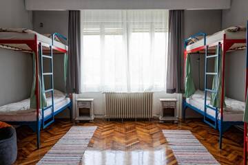 Фотографии Хостелы Fox Inn Oradea г. Орадя (Румыния) №3 Фото Хостелы Fox Inn Oradea г. Орадя 3