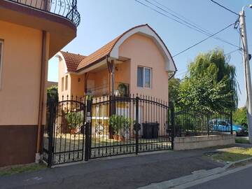 Фотографии Гостевой дом Pensiunea Phoenix г. Орадя (Румыния) №3 Фото Гостевой дом Pensiunea Phoenix г. Орадя 3