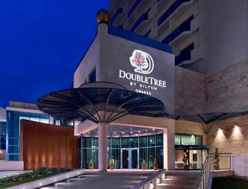 Фотографии Отель DoubleTree by Hilton Oradea г. Орадя (Румыния) №2 Фото Отель DoubleTree by Hilton Oradea г. Орадя 2