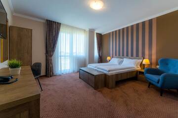Фотографии Отель Sky Hotel г. Орадя (Румыния) №4 Фото Отель Sky Hotel г. Орадя 4