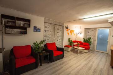 Фотографии Хостелы Oradea Central Hostel г. Орадя (Румыния) №1 Фото Хостелы Oradea Central Hostel г. Орадя 1