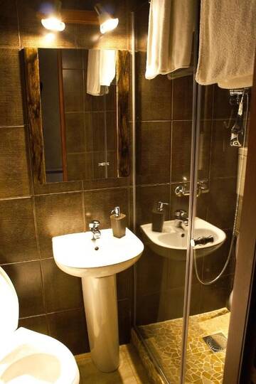 Фотографии Гостевой дом Avalon Rooms г. Орадя (Румыния) №5 Фото Гостевой дом Avalon Rooms г. Орадя 5