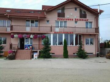 Фотографии Гостевой дом Pension Rozeclas г. Орадя (Румыния) №1 Фото Гостевой дом Pension Rozeclas г. Орадя 1