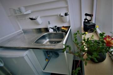 Фото номера Двухместный номер с 1 кроватью и собственной ванной комнатой Апарт-отели CASA ADO г. Орадя 5