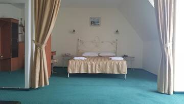 Фото номера Люкс Отель Hotel Melody г. Орадя 3