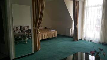 Фото номера Люкс Отель Hotel Melody г. Орадя 4