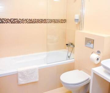 Фото номера Стандартный одноместный номер Отель Caro Boutique Hotel г. Орадя 9