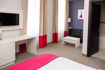 Фото номера Стандартный одноместный номер Отель Caro Boutique Hotel г. Орадя 6