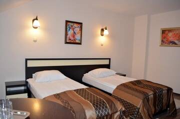 Фото номера Одноместный номер Гостевой дом Vila Gardenia г. Орадя 3