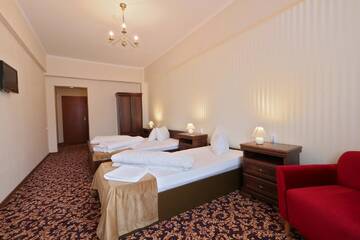 Фото номера Семейный номер Отель Hotel Impero г. Орадя 5