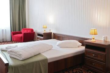 Фото номера Двухместный номер с 1 кроватью Отель Hotel Impero г. Орадя 5