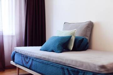 Фото номера Стандартные апартаменты (4 взрослых) Апарт-отели Living In Aparthotel г. Орадя 6