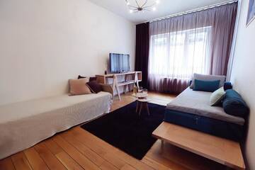 Фото номера Стандартные апартаменты (4 взрослых) Апарт-отели Living In Aparthotel г. Орадя 11