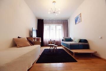 Фото номера Стандартные апартаменты (4 взрослых) Апарт-отели Living In Aparthotel г. Орадя 12