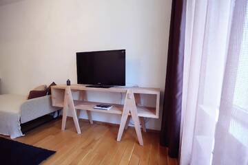 Фото номера Стандартные апартаменты (4 взрослых) Апарт-отели Living In Aparthotel г. Орадя 10