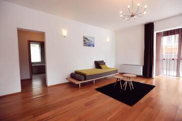 Фото номера Представительские апартаменты Апарт-отели Living In Aparthotel г. Орадя 5