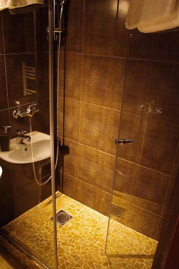 Фото номера Двухместный номер эконом-класса с 1 кроватью Гостевой дом Avalon Rooms г. Орадя 3
