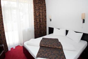 Фото номера Двухместный номер &quot;Комфорт&quot; с 1 кроватью и балконом Отель Hotel Terra г. Орадя 8